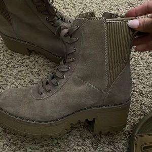 VINCE CAMUTO Combat Boot